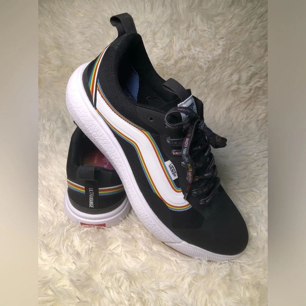 Vans Black/Pride Sneakers w/ White Stripe & Rainbow Trim Men’s 9 Women’s 10.5 🌈